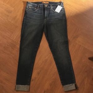 Joe's Icon mid rise skinny crop